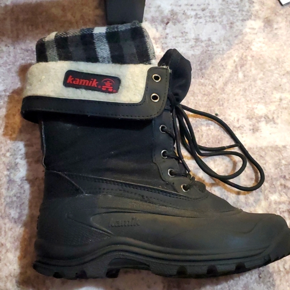 Kamik Snow Boots size 6